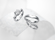 1 Carat Diamond Engagement Ring and Wedding Band Set.